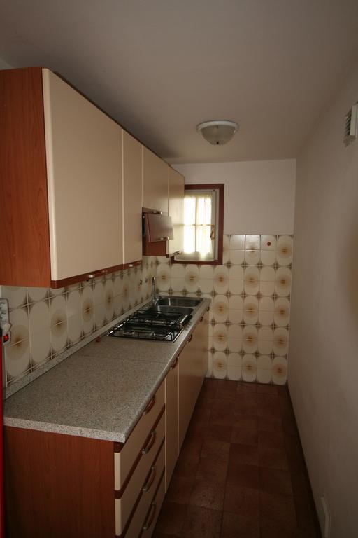 Ba - Villa Stella - 3 Apartments- Lignano Sabbiadoro Bagian luar foto