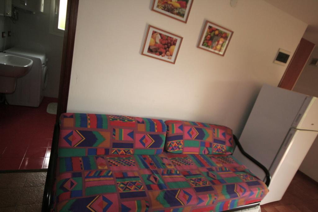 Ba - Villa Stella - 3 Apartments- Lignano Sabbiadoro Bagian luar foto